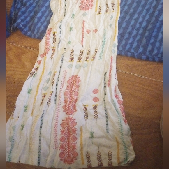 Jaime,4 - Picture 4 of 5